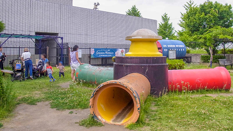 本郷台にある「だいちゃん広場」の地下には何がある?