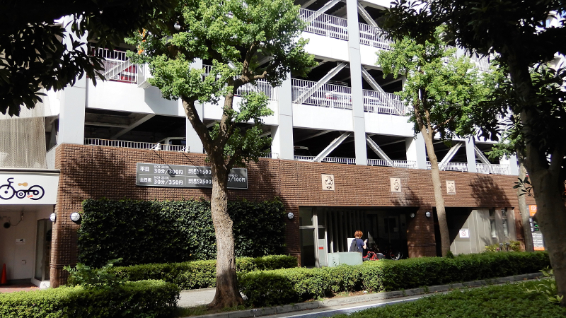 中華街駐車場の3つの紋章に隠された横浜の歴史とは?